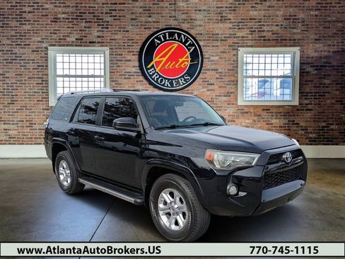 Used 2018 Toyota 4Runner SR5 image 1