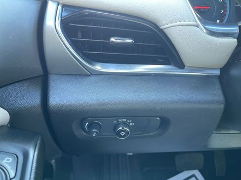 Used 2023 Chevrolet Traverse LS w/ Safety Package image 18