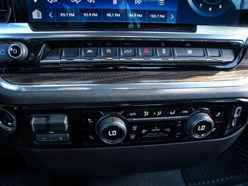 Used 2025 Chevrolet Silverado 1500 LT image 23