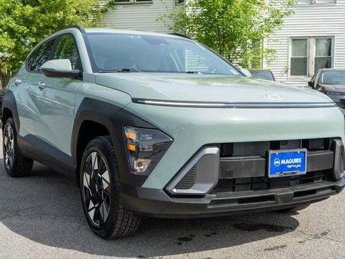 Used 2024 Hyundai Kona SEL w/ Convenience Package AWD/4WD image 4