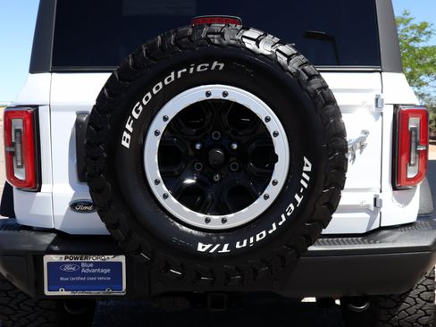 Certified 2023 Ford Bronco Badlands w/ Sasquatch Package AWD/4WD image 15