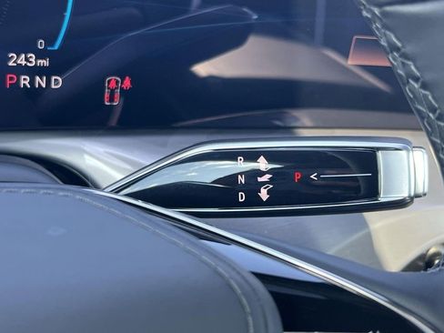 New 2026 Cadillac Vistiq Platinum AWD/4WD image 16