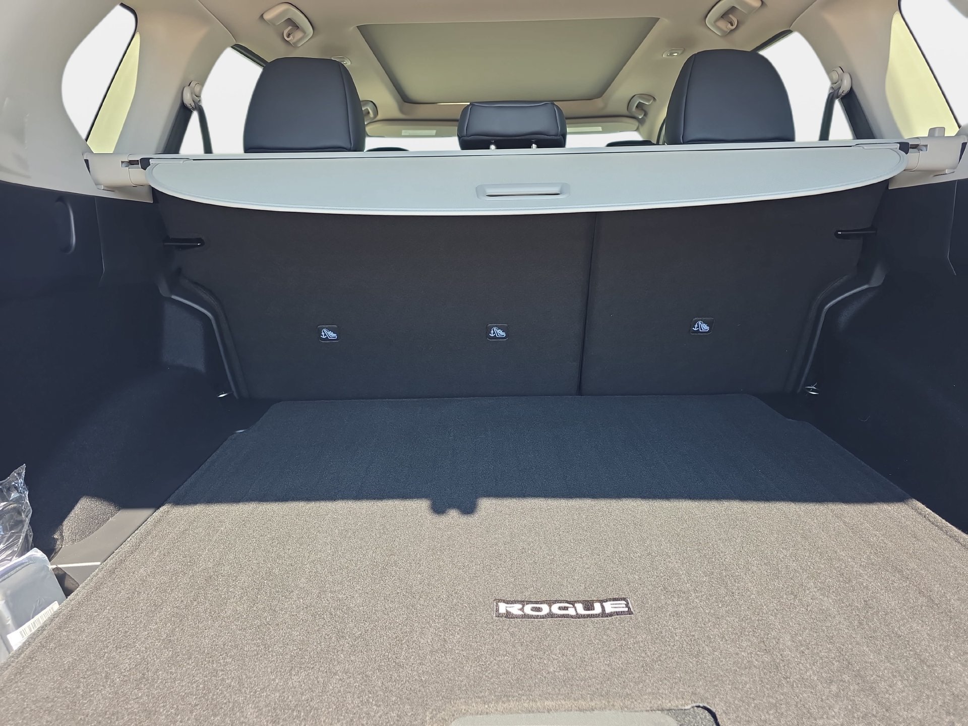 New 2026 Nissan Rogue Dark Armor AWD/4WD image 12