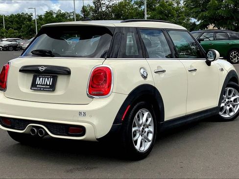 Used 2019 MINI Cooper S image 8
