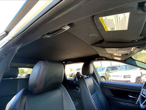 Certified 2022 Land Rover Discovery Sport SE R-Dynamic image 13