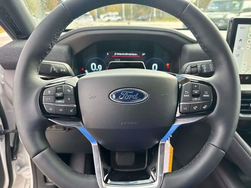 New 2026 Ford Explorer Platinum w/ LUX Leather Package image 25