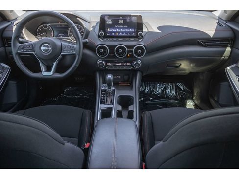Used 2024 Nissan Sentra SR FWD image 12
