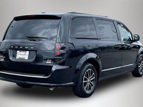 Used 2018 Dodge Grand Caravan GT image 5