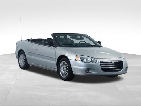 Used 2004 Chrysler Sebring LXi FWD image 12