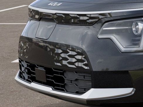 New 2025 Kia Niro Wind w/ Wind Preserve Package image 12