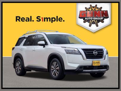 Used 2025 Nissan Pathfinder SL