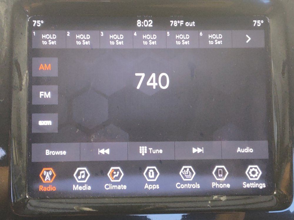 Used 2019 Jeep Cherokee Limited FWD image 25