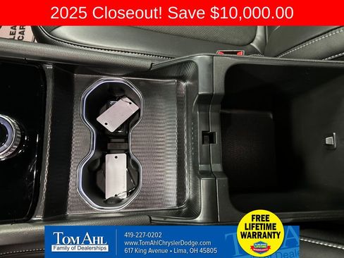 New 2025 Jeep Grand Cherokee Altitude image 19