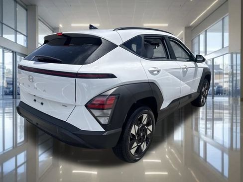 Certified 2024 Hyundai Kona SEL AWD/4WD image 7
