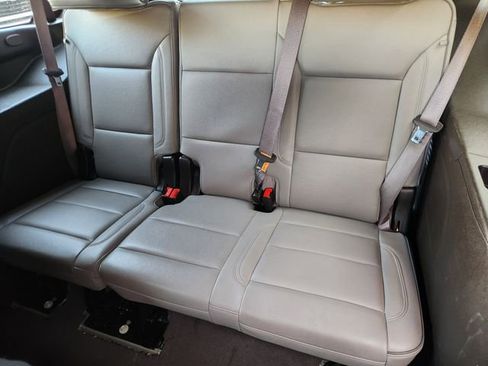 Used 2024 GMC Yukon SLT image 28