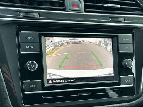 Certified 2022 Volkswagen Tiguan S image 19