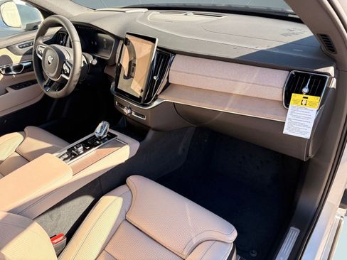 New 2026 Volvo XC90 B6 Ultra image 28