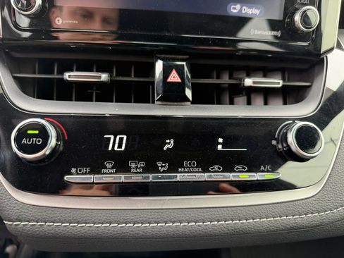 Used 2021 Toyota Corolla SE image 29