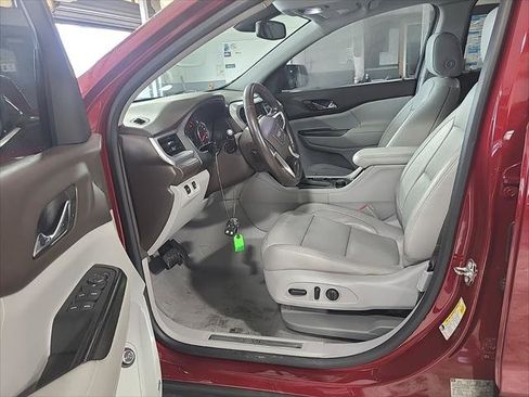 Used 2017 GMC Acadia SLT image 16