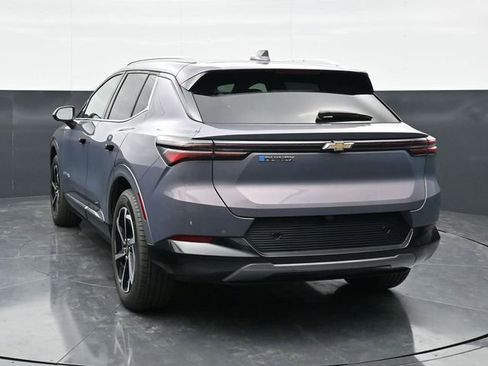 Used 2025 Chevrolet Equinox EV LT w/ Convenience Package FWD image 6