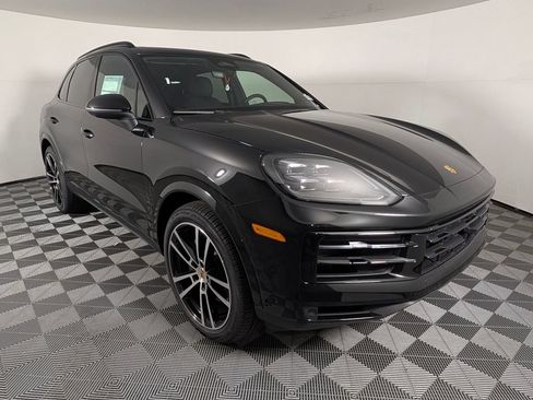 New 2026 Porsche Cayenne AWD/4WD image 9