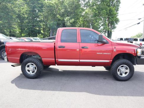 Used 2006 Dodge Ram 2500 Truck Laramie AWD/4WD image 4
