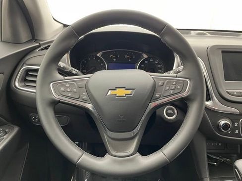 Used 2024 Chevrolet Equinox LT AWD/4WD image 11