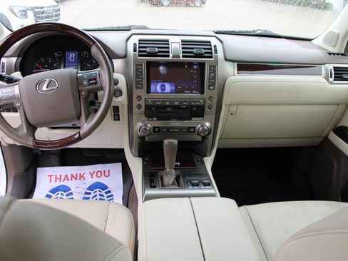 Used 2014 Lexus GX 460 image 36