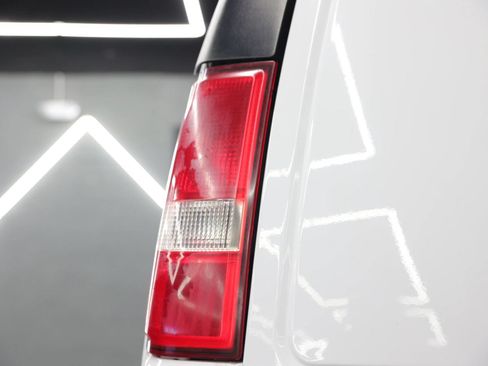 Used 2020 Chevrolet Express 2500 w/ Communications Package RWD image 16