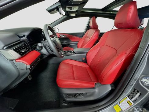 Used 2025 Toyota Camry XSE FWD image 18