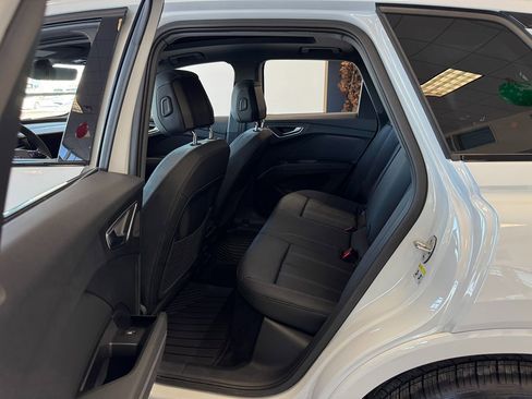 Used 2024 Audi Q4 e-tron Premium Plus w/ Premium Plus image 44