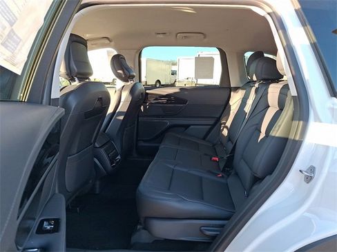 New 2026 Lincoln Nautilus Premier w/ Jet Appearance Package image 5