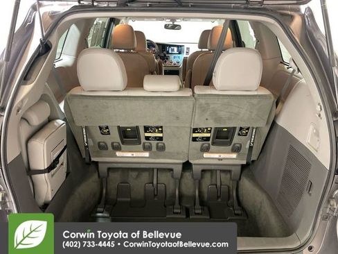 Used 2015 Toyota Sienna XLE image 16