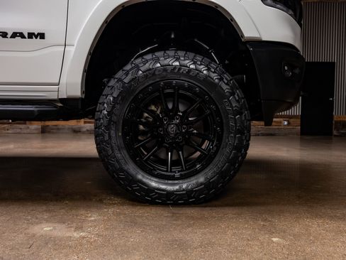 Used 2023 RAM 1500 Big Horn AWD/4WD image 12