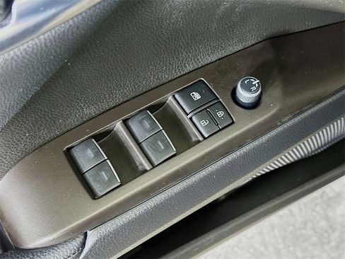 Used 2022 Toyota Camry XLE image 20