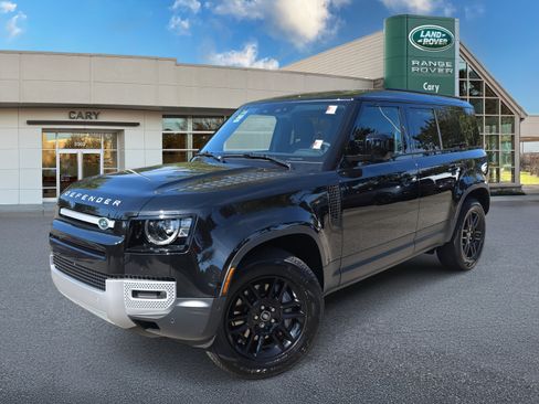 New 2025 Land Rover Defender 110 S image 1