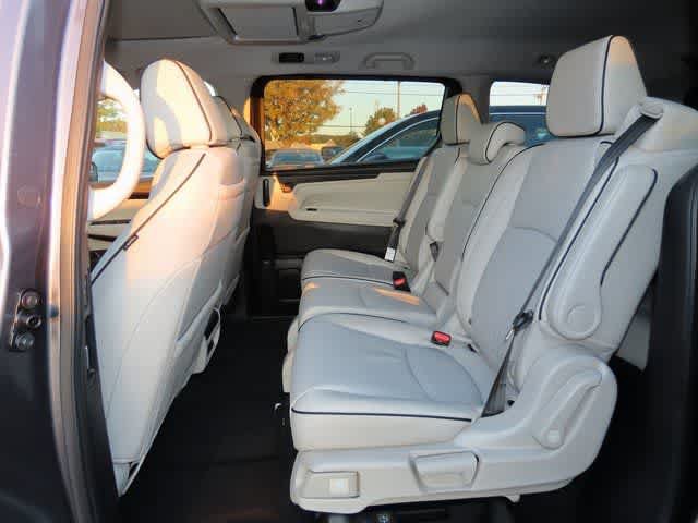 New 2026 Honda Odyssey Touring image 16