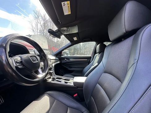 Used 2019 Honda Accord Sport image 15