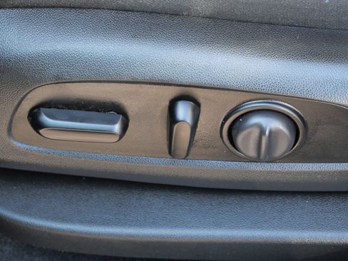 Used 2021 GMC Acadia SLE w/ Driver Convenience Package image 20