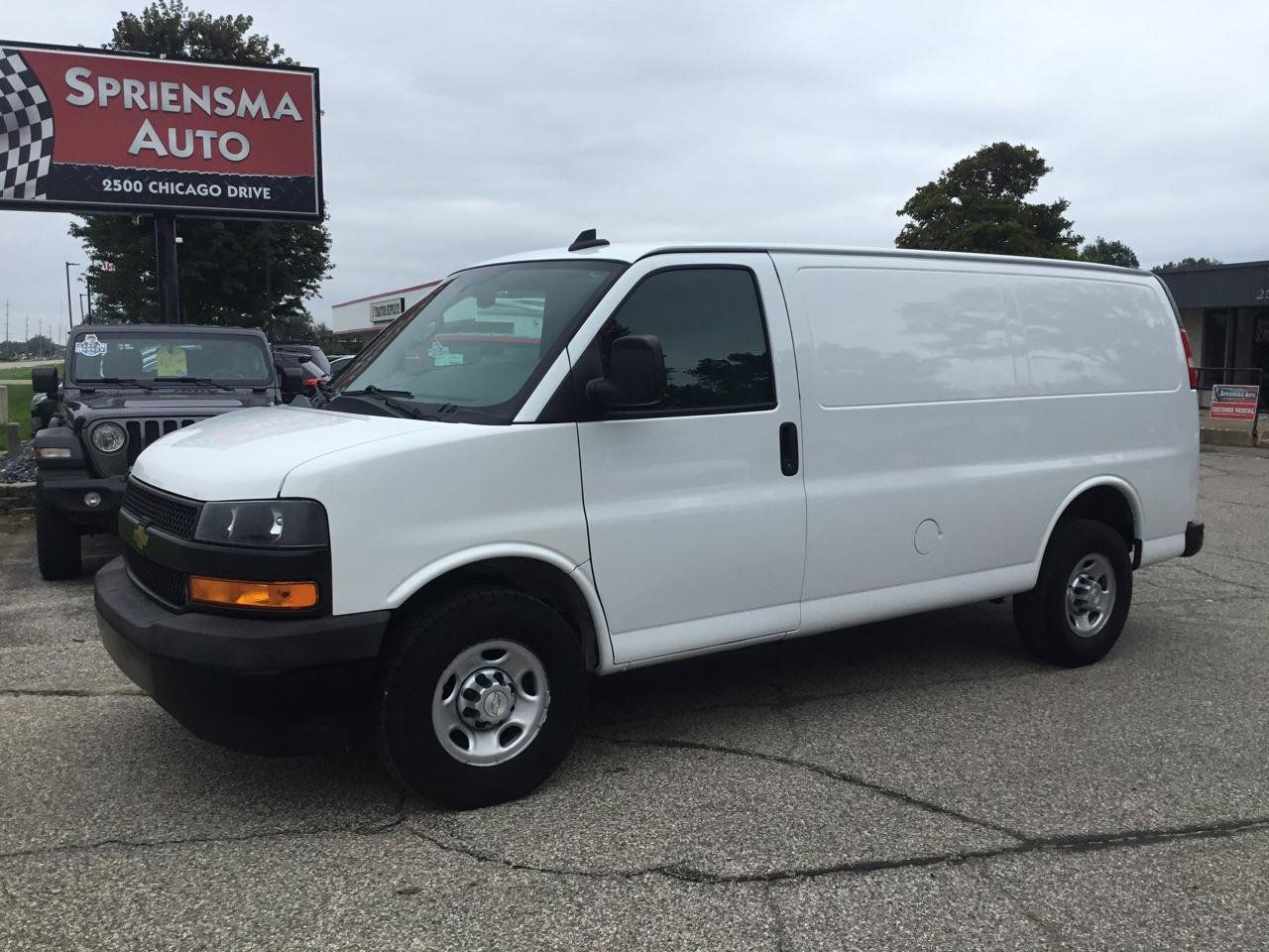 Used 2021 Chevrolet Express 2500 w/ Communications Package RWD image 12