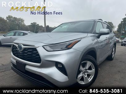 Used 2022 Toyota Highlander LE