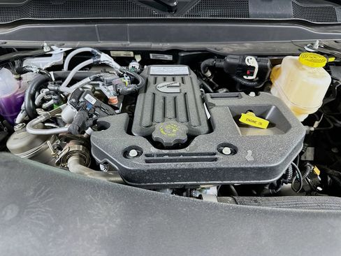 New 2026 RAM 5500 Tradesman AWD/4WD image 18