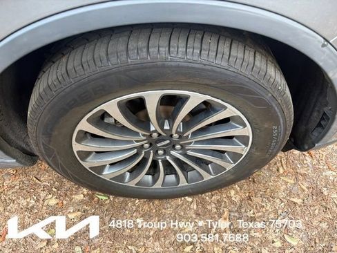 Used 2021 Lincoln Aviator Reserve w/ Elements Package Plus RWD image 14