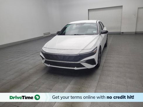 Used 2025 Hyundai Elantra Sport FWD image 1
