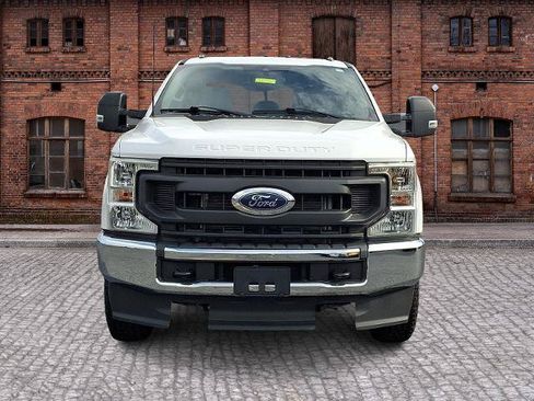 Certified 2022 Ford F250 XL w/ Power Equipment Group AWD/4WD image 2