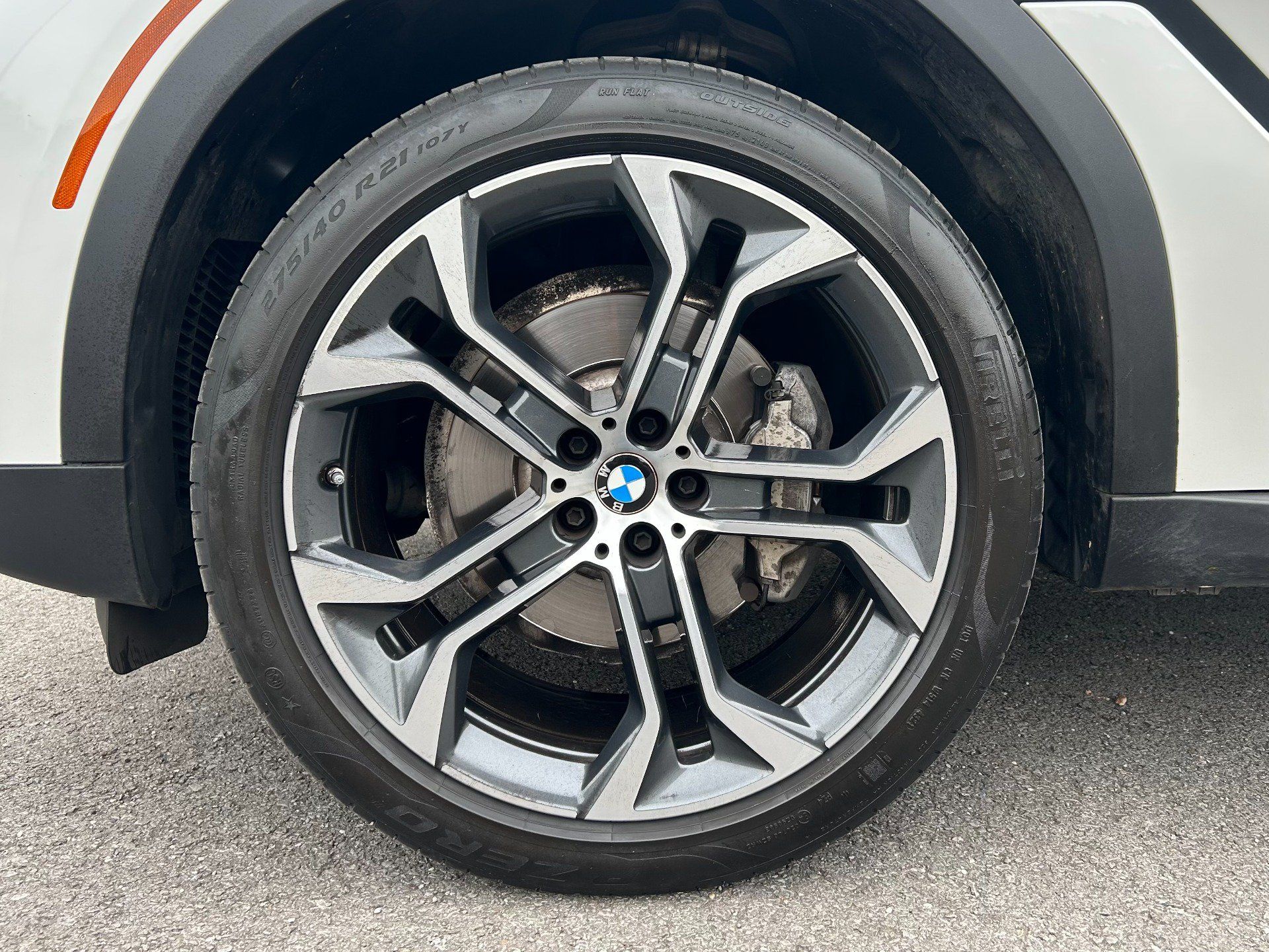 Used 2022 BMW X6 xDrive40i w/ Premium Package AWD/4WD image 39