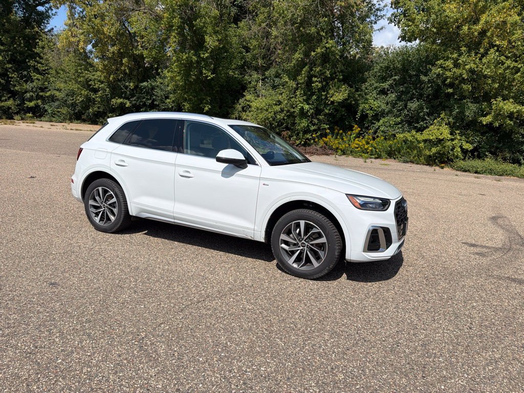 Used 2023 Audi Q5 2.0T Premium Plus AWD/4WD image 12