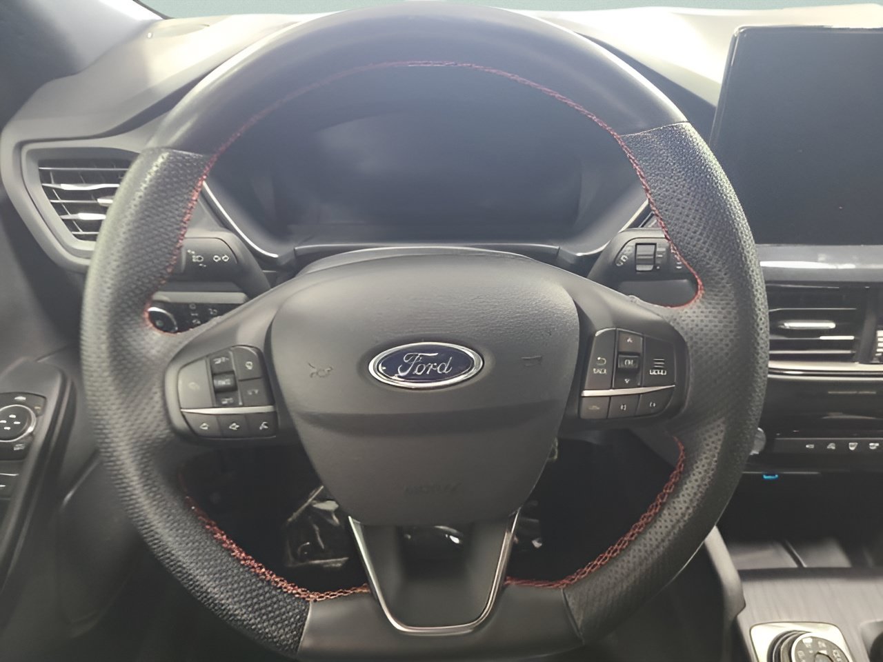 Used 2023 Ford Escape ST-Line Select w/ Tech Pack #2 AWD/4WD image 24