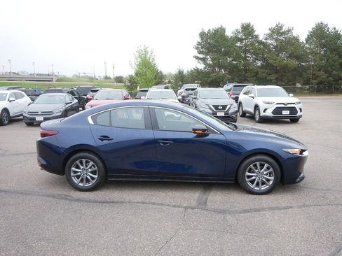 Used 2024 MAZDA MAZDA3 s FWD image 4