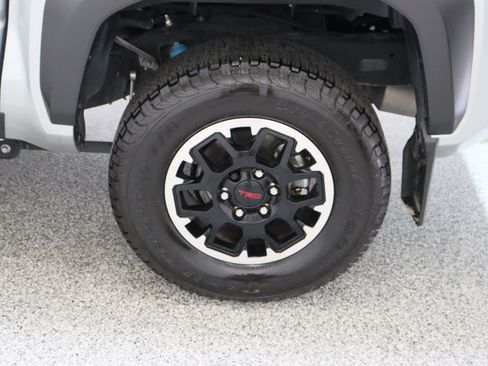 Used 2024 Toyota Tacoma TRD Off-Road AWD/4WD image 10